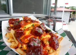 a photo of burnt end French fries